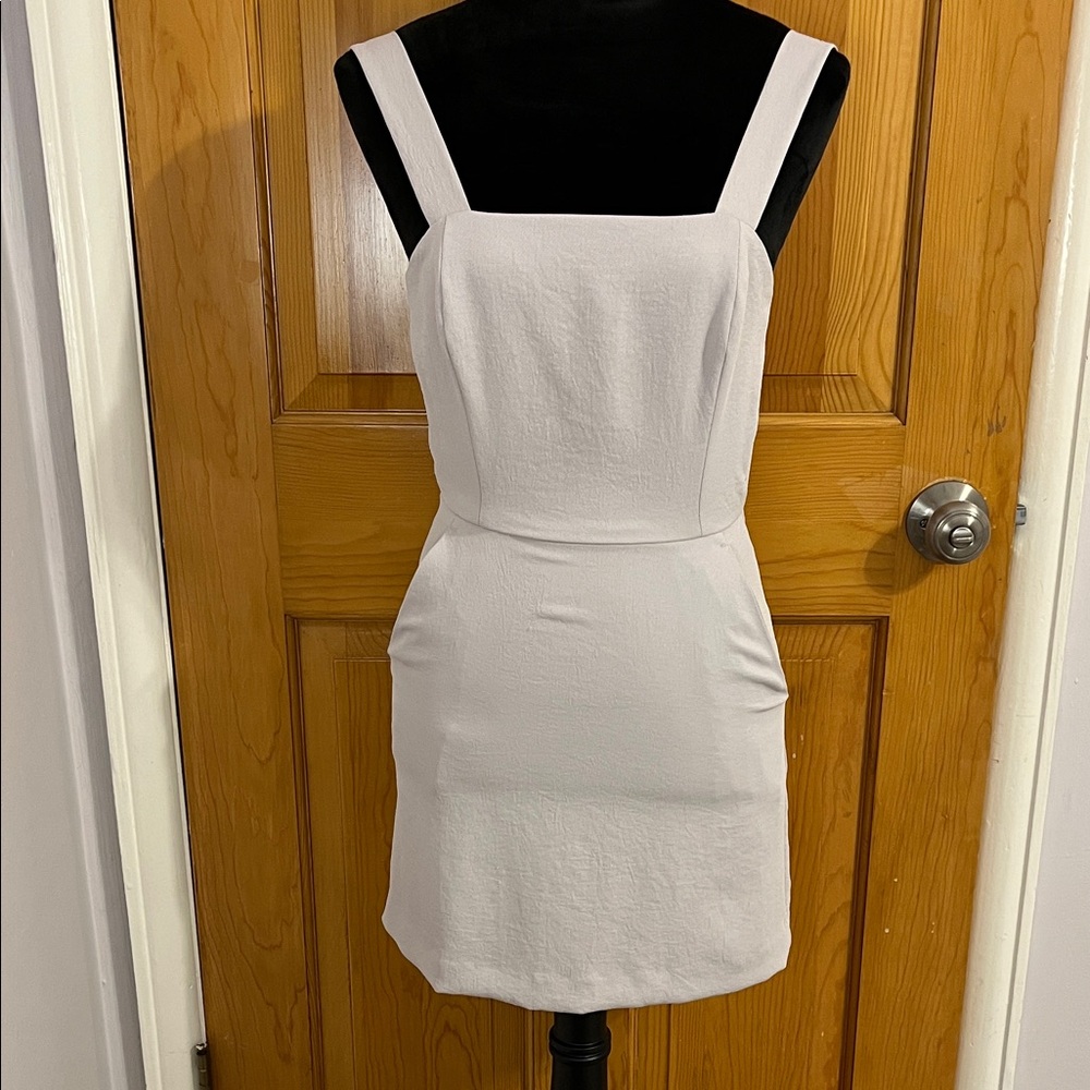 Lavender Sleeveless Open Tie-back Dress